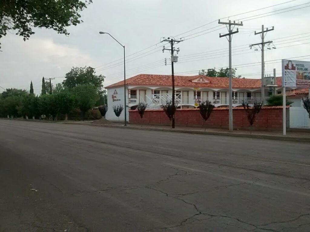 Hotel Dublan Inn Nuevo Casas Grandes Extérieur photo